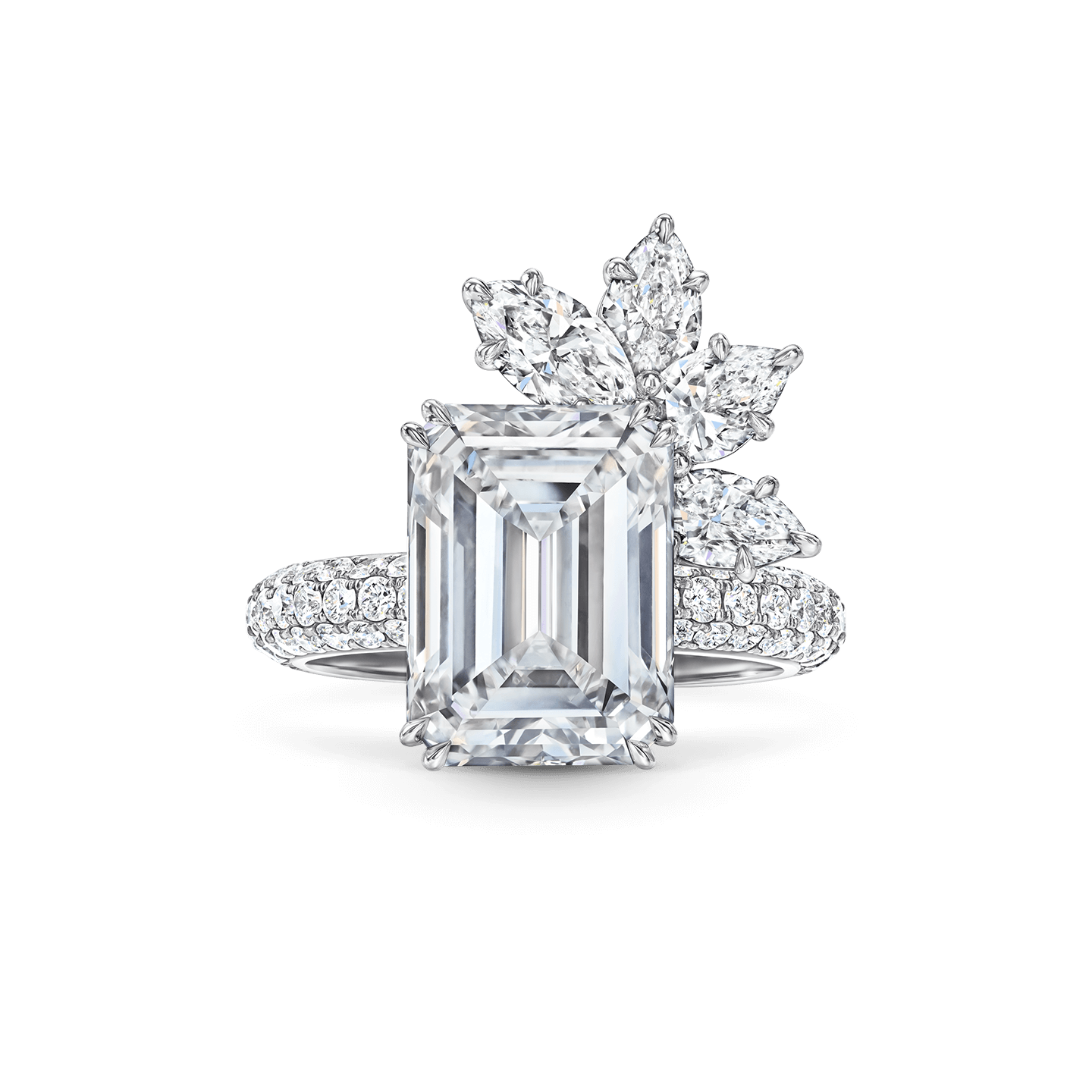 Vue de face de la Bague de fiançailles Bridal Couture en diamant taille émeraude