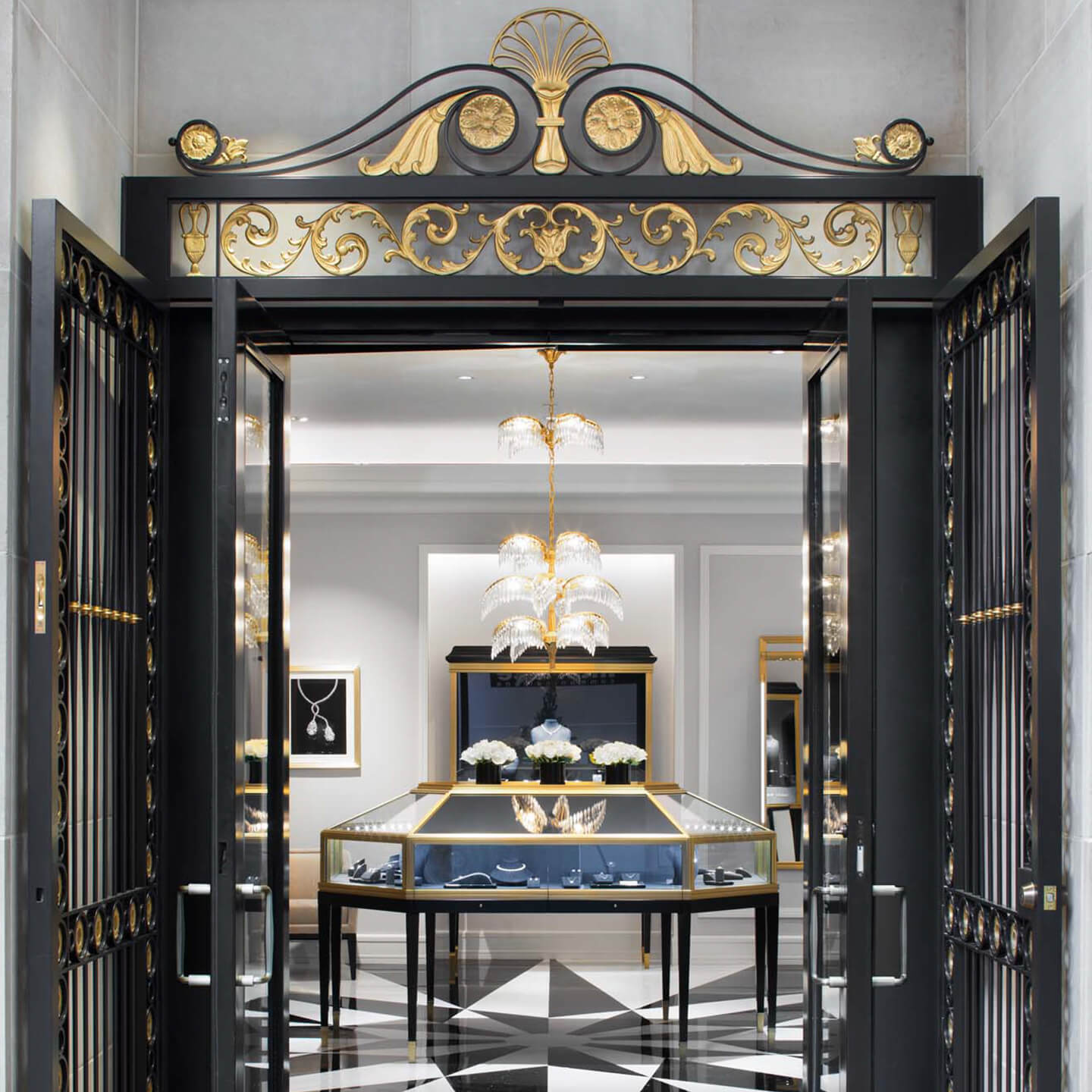 Jeweler Harry Winston's Dazzling Manhattan Apartment Lists for